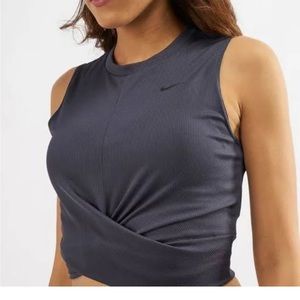 Women’s Nike Fri-fit cropped twist training tank top